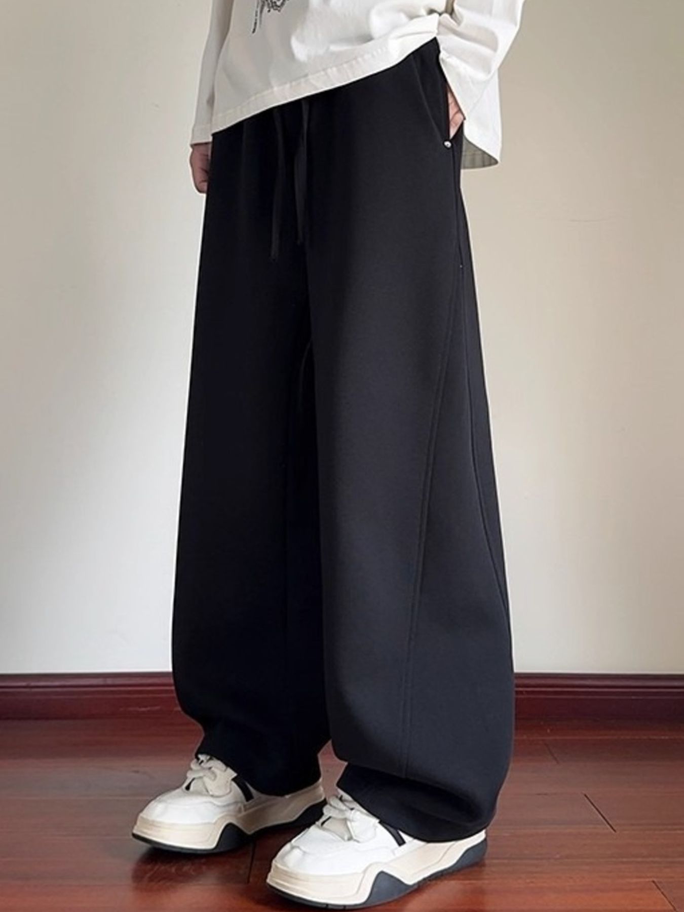 8ec27a06-884e-49db-9141-7ddda5ba9504-Max